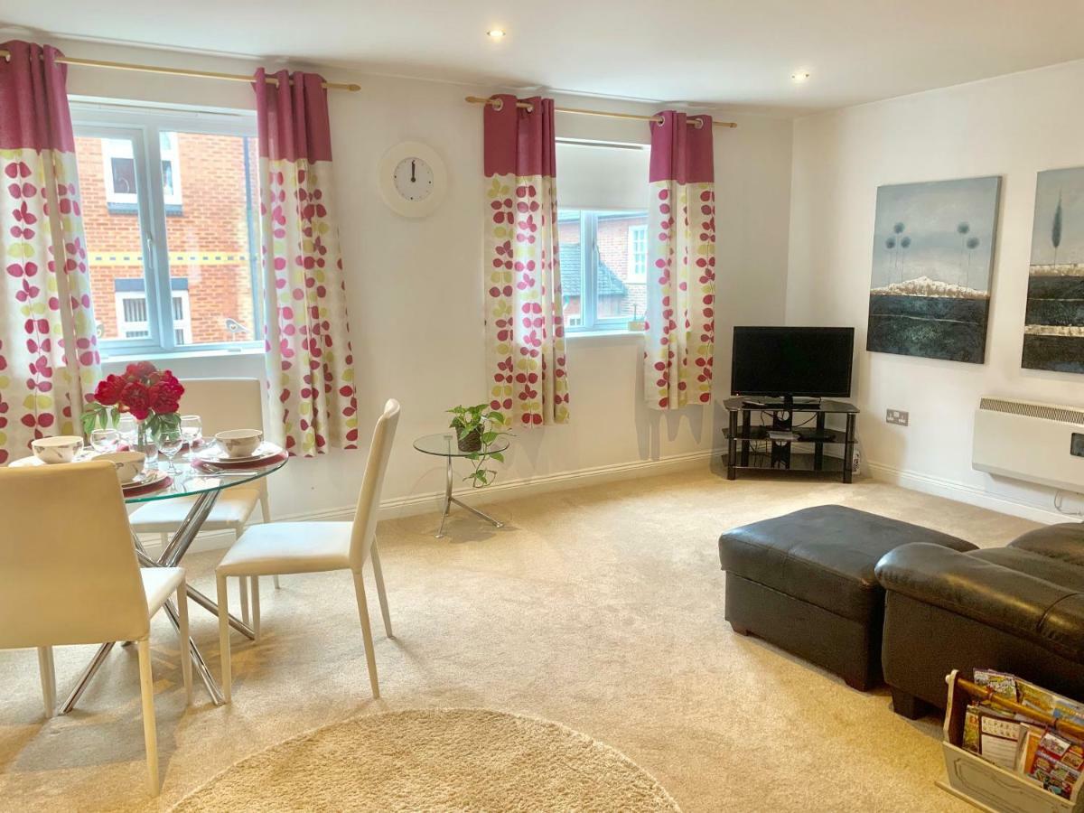 Lahnstein Court Apartment Kettering Ngoại thất bức ảnh